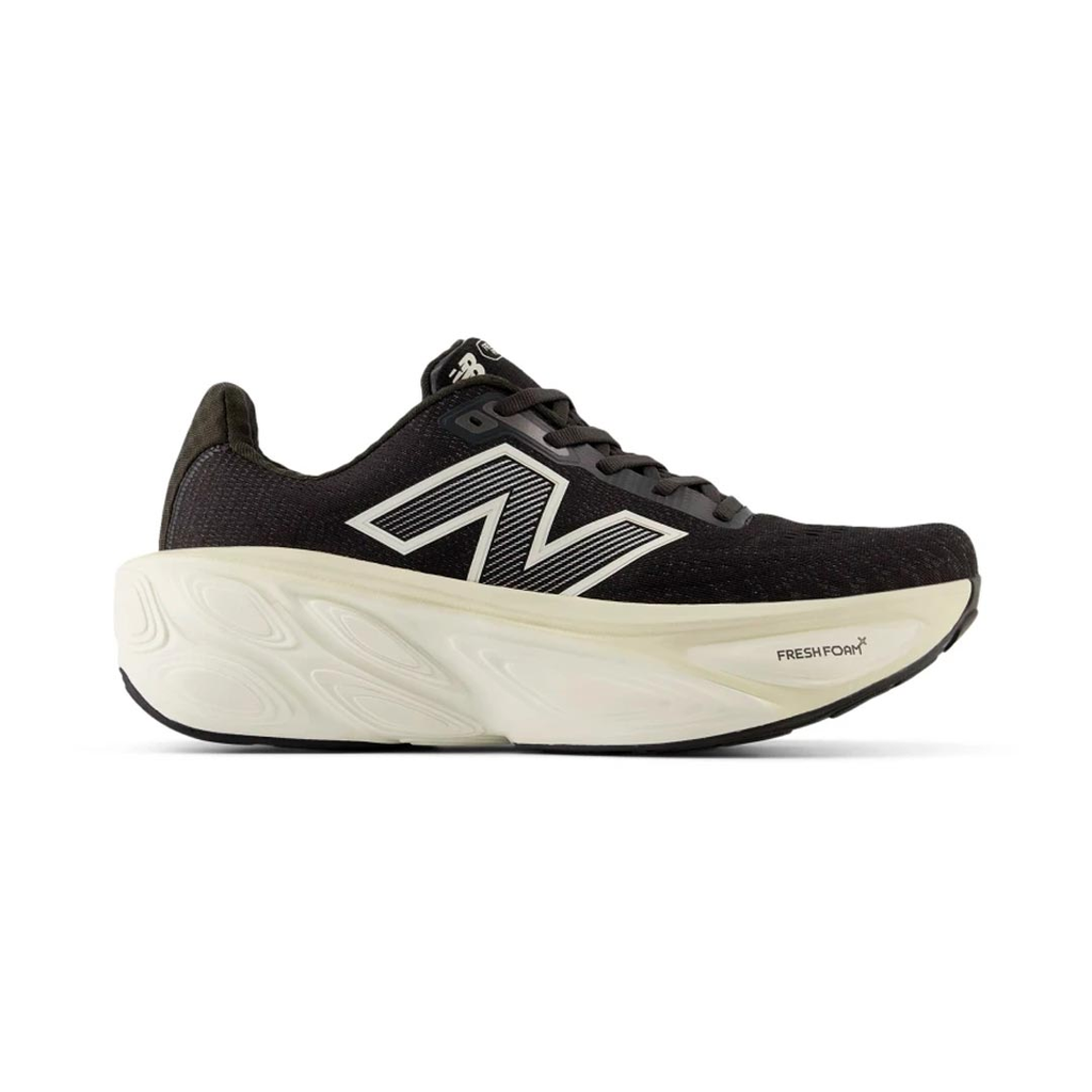 ZAPATO NEW BALANCE MORE V5 RUNNING BLACK/WHITE