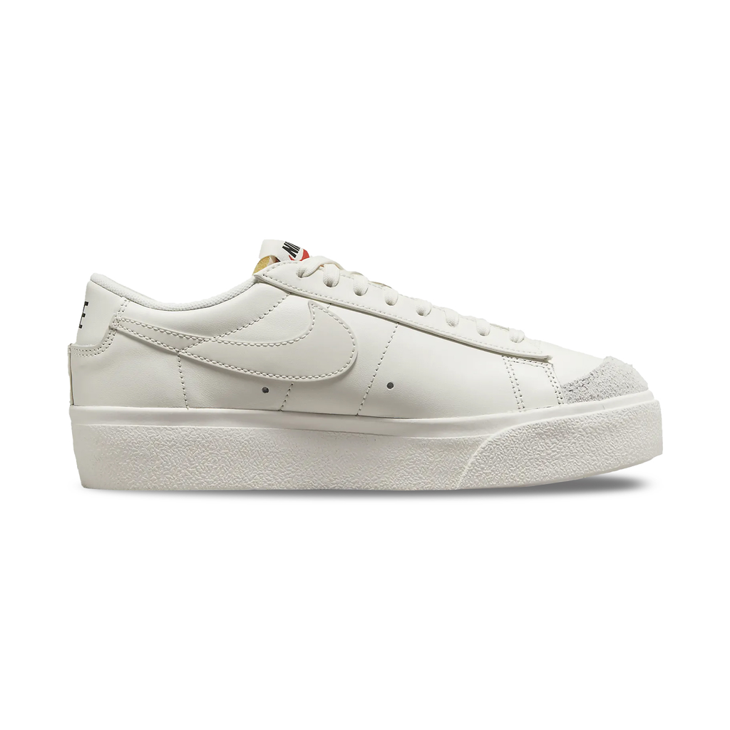 ZAPATO NIKE BLKAZER LOW PLATFORM TRAINNING BLACK