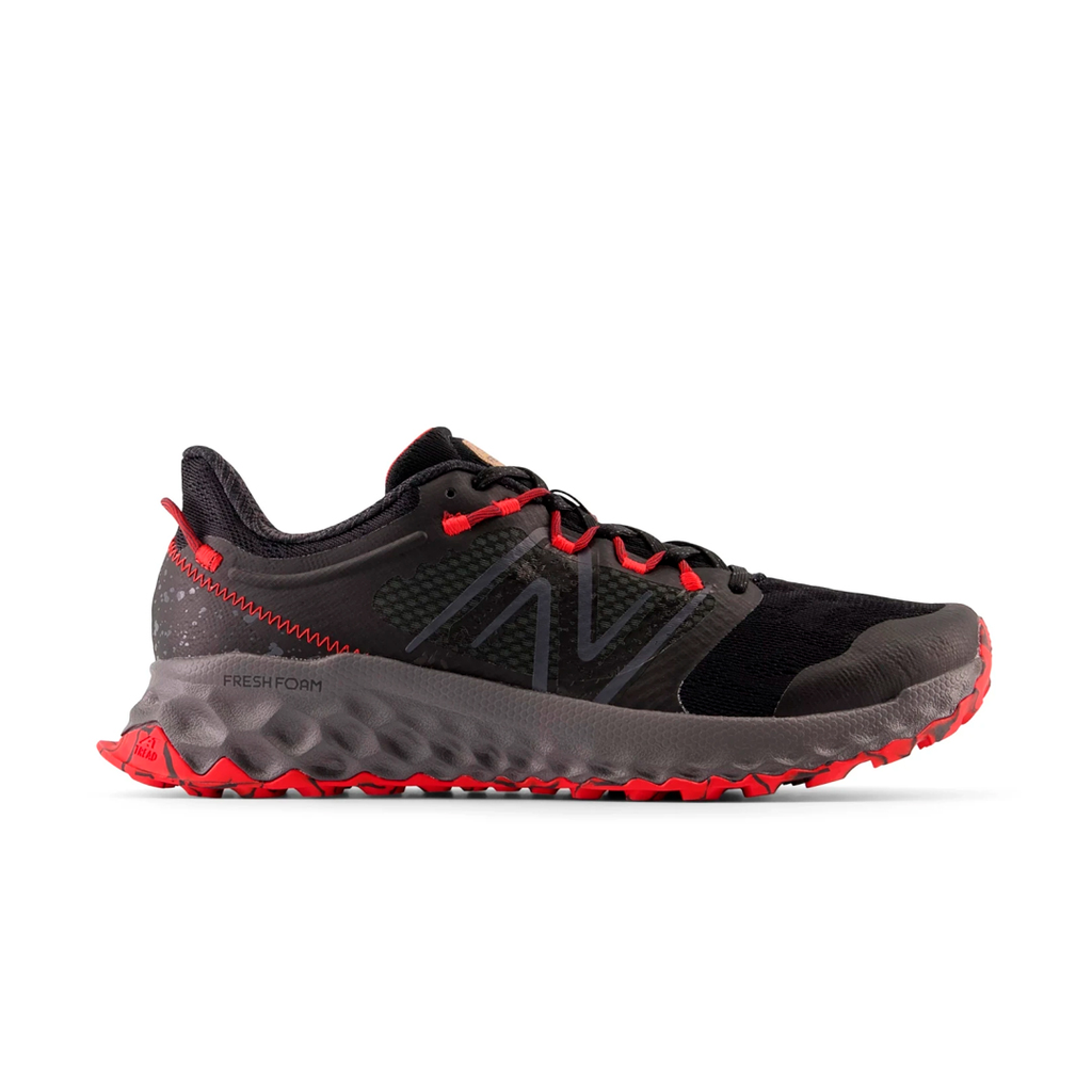 ZAPATO NEW BALANCE GAROE TRAINNING RED / BLACK