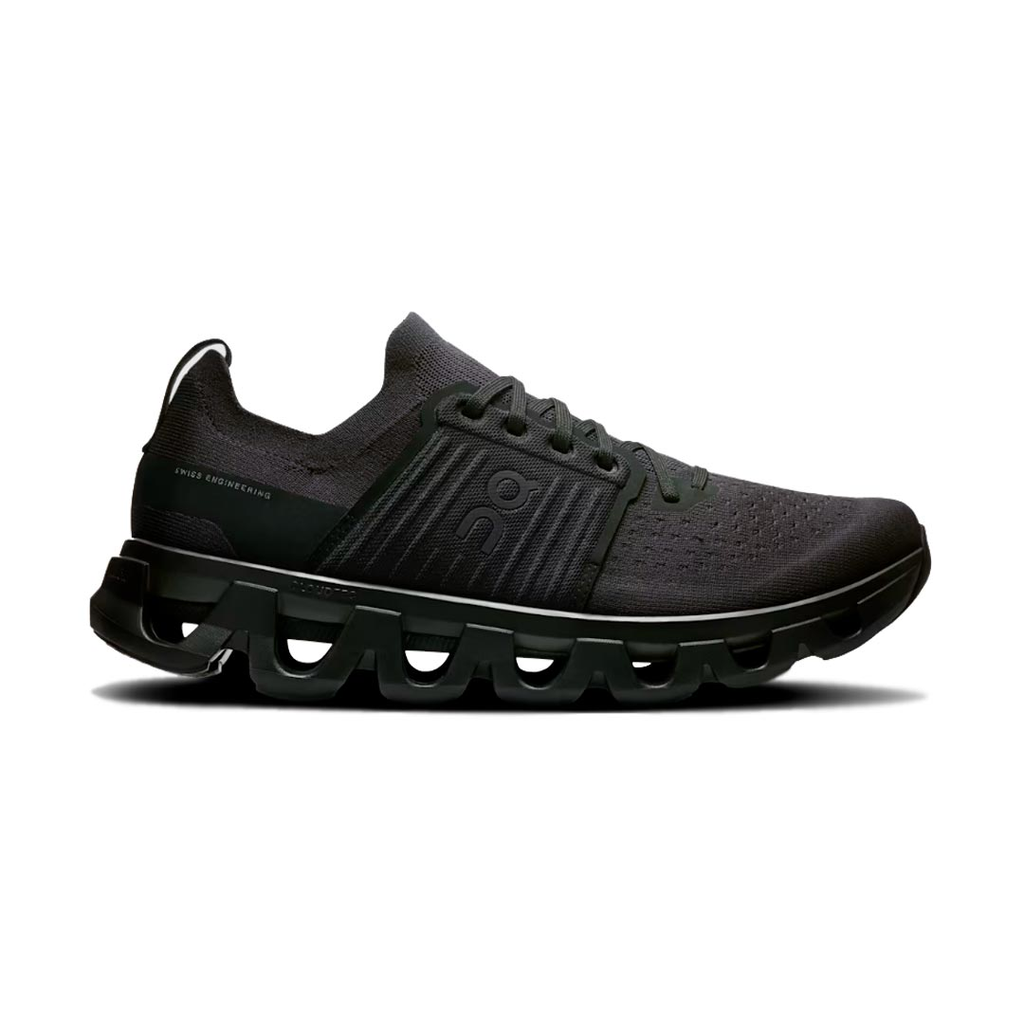 ZAPATO ON CLOUDSWIFT RUNNING BLACK